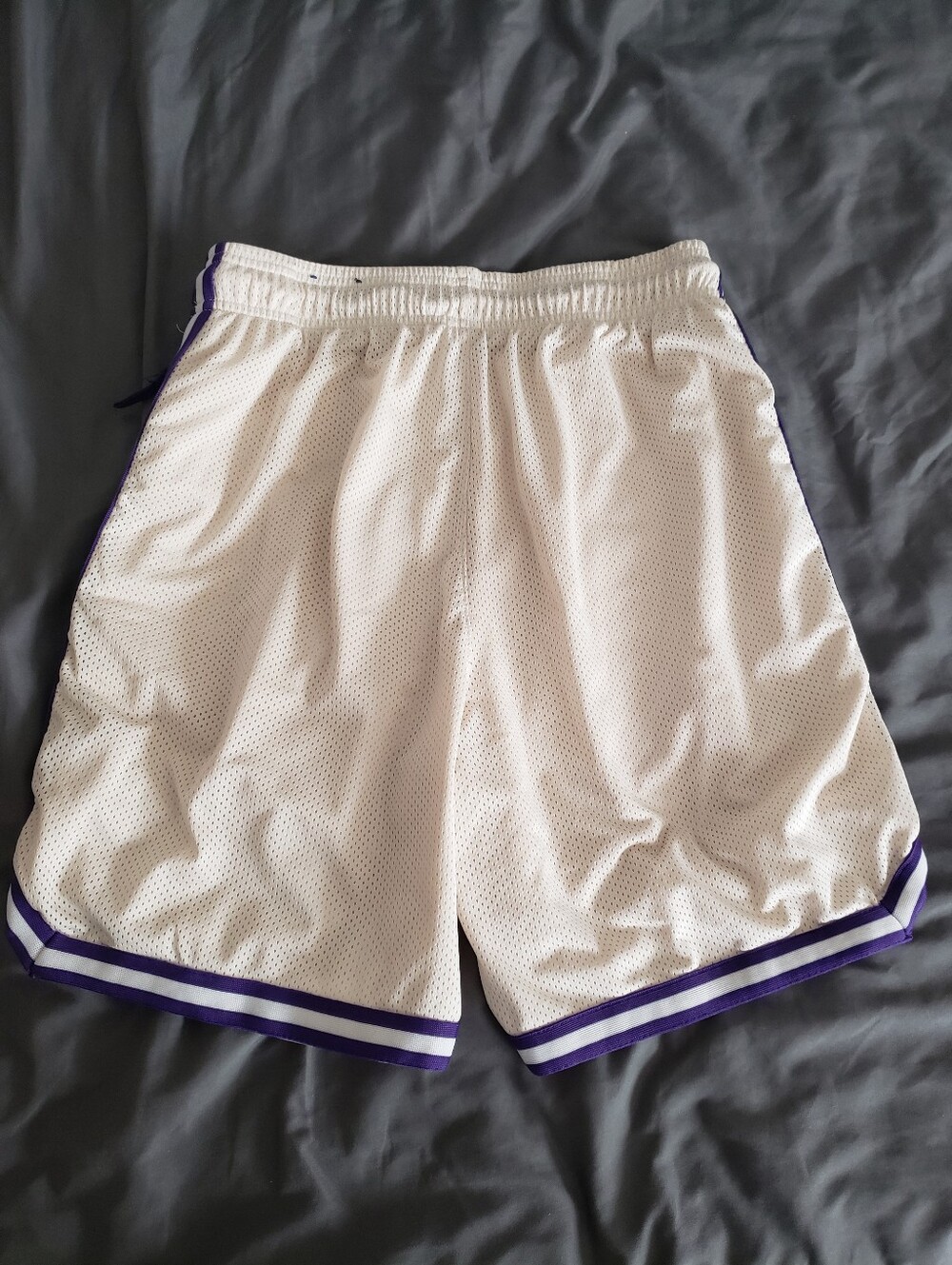 🏀 Los Angeles Lakers Basketball Shorts 🏀 - Picture 6 of 6